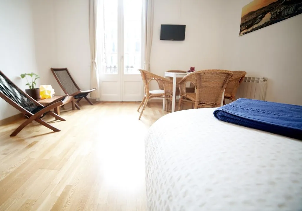 Apartment In Plaza Catalunya Barcelona